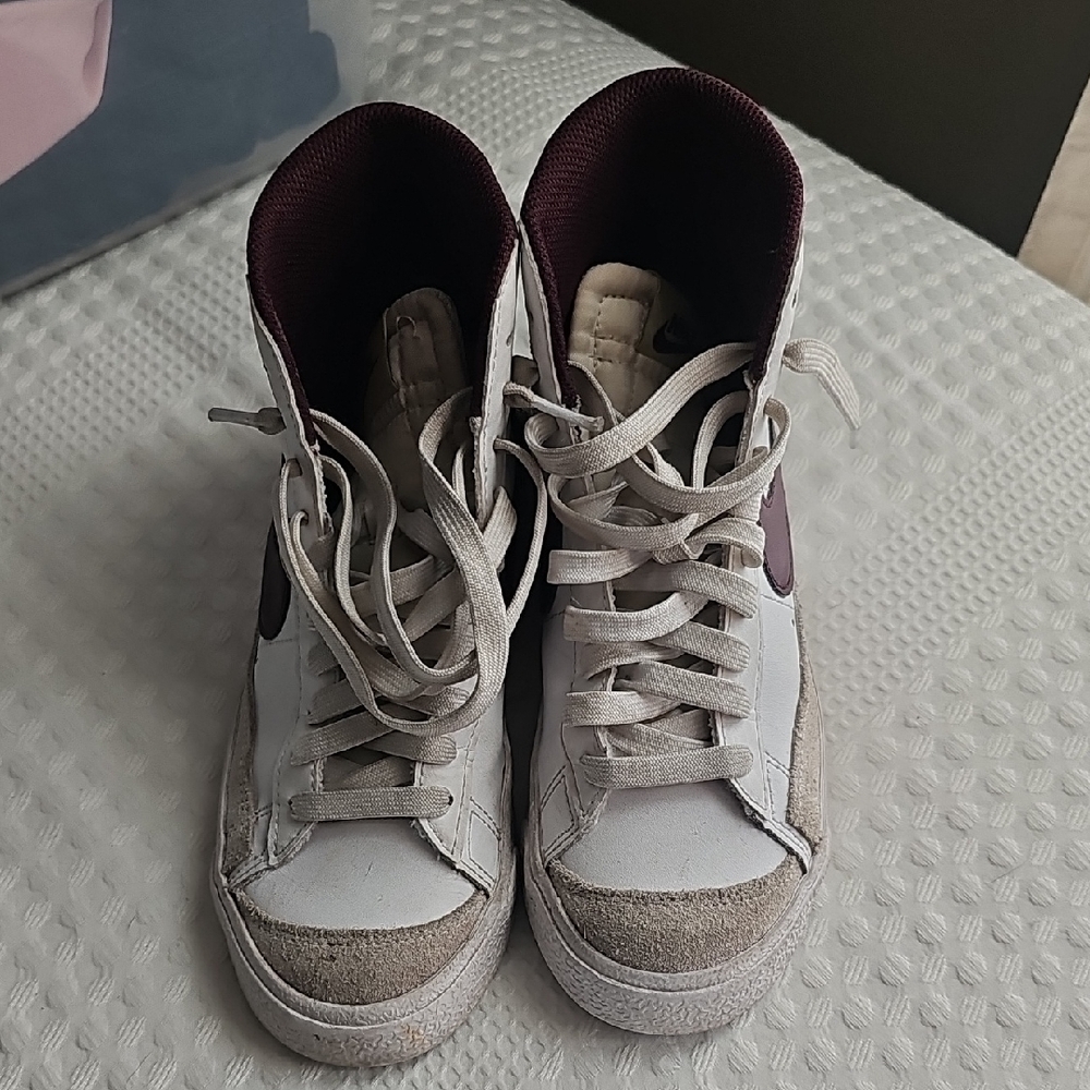 Women's High-Top Sneakers in White and Purple